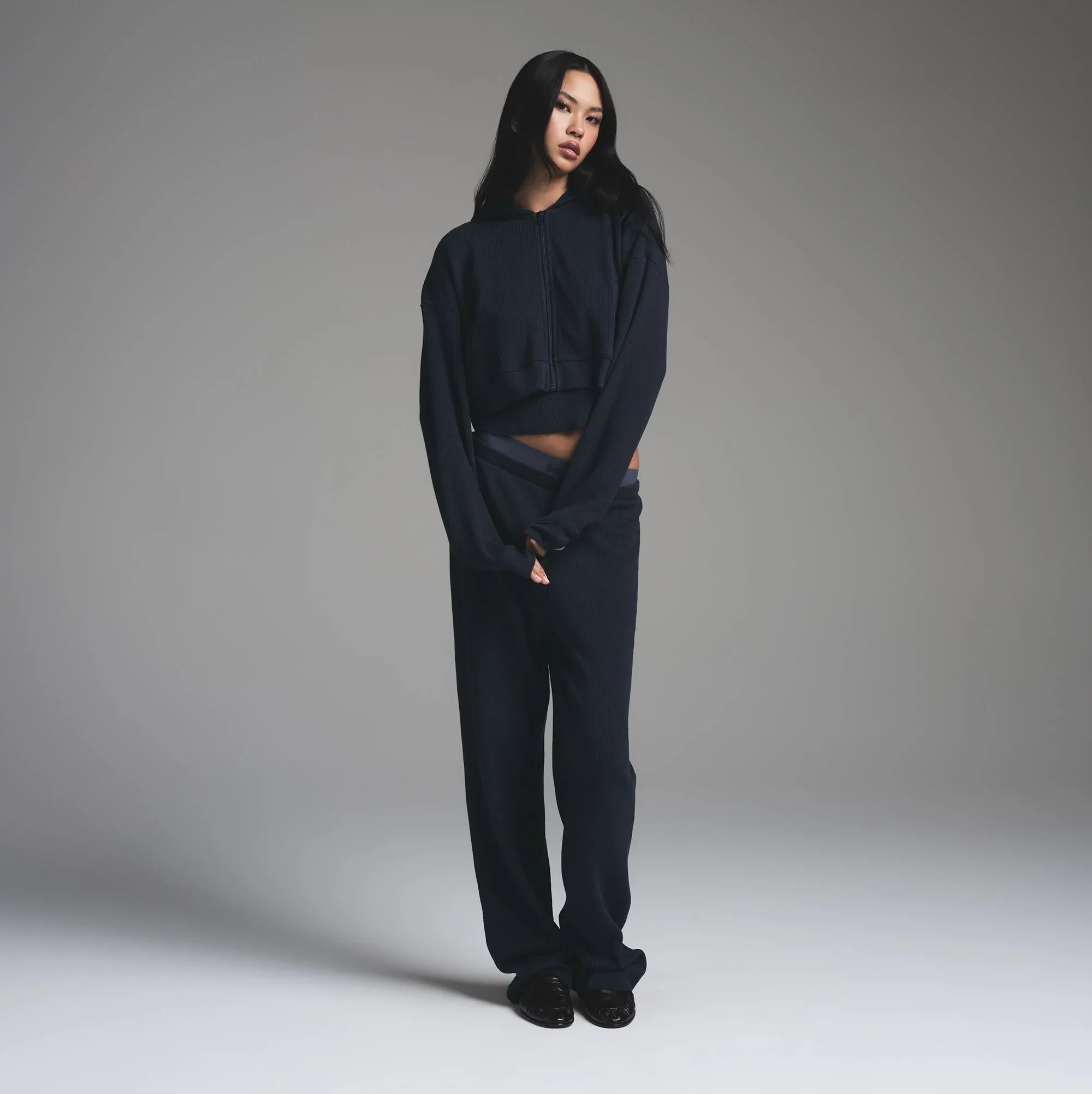 SKIMS HEAVY WAFFLE CROPPED ZIP UP HOODIE | NAVY - KAPŞONLU ÜST - My Suti