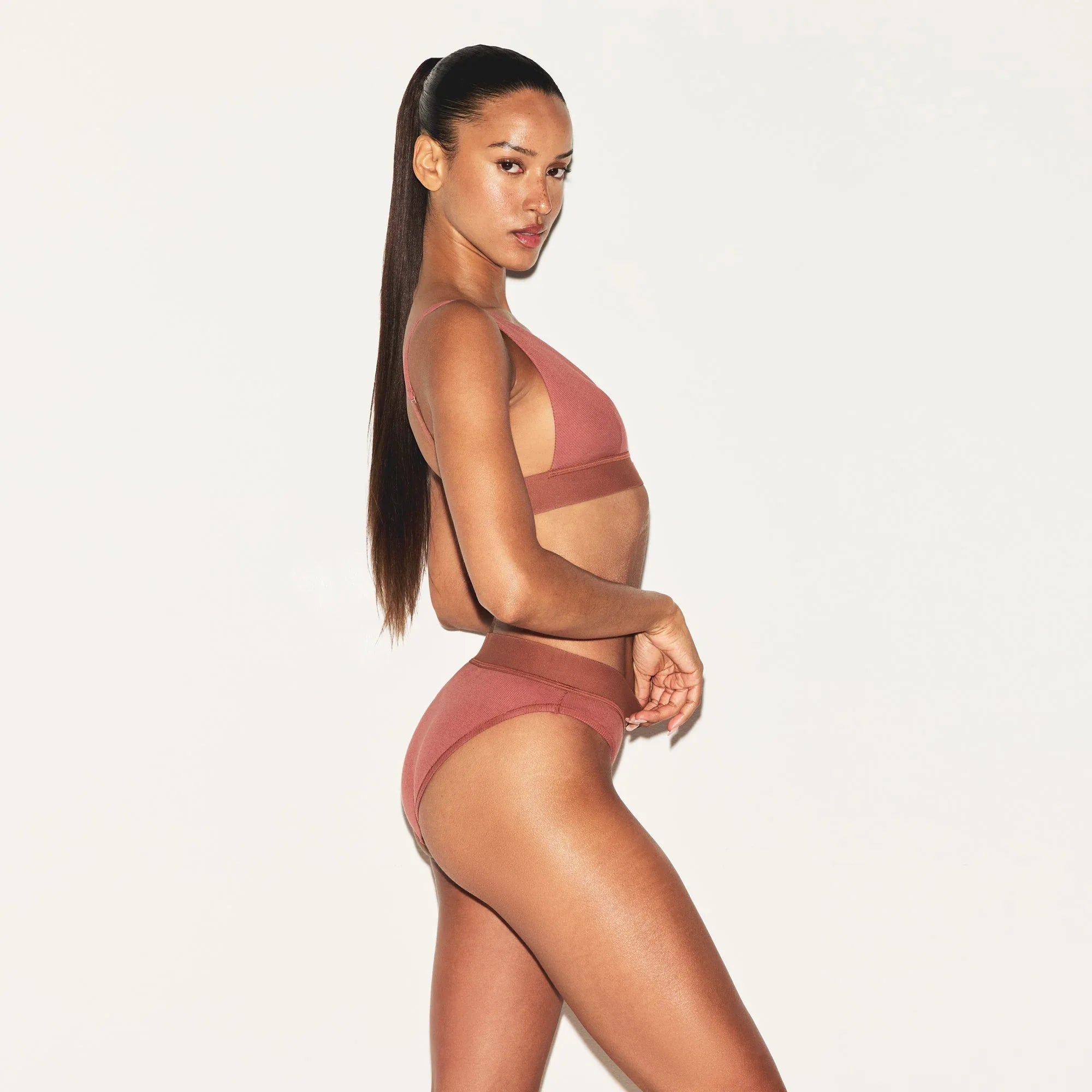 SKIMS COTTON RIB BRIEF | REDWOOD - KÜLOT - My Suti