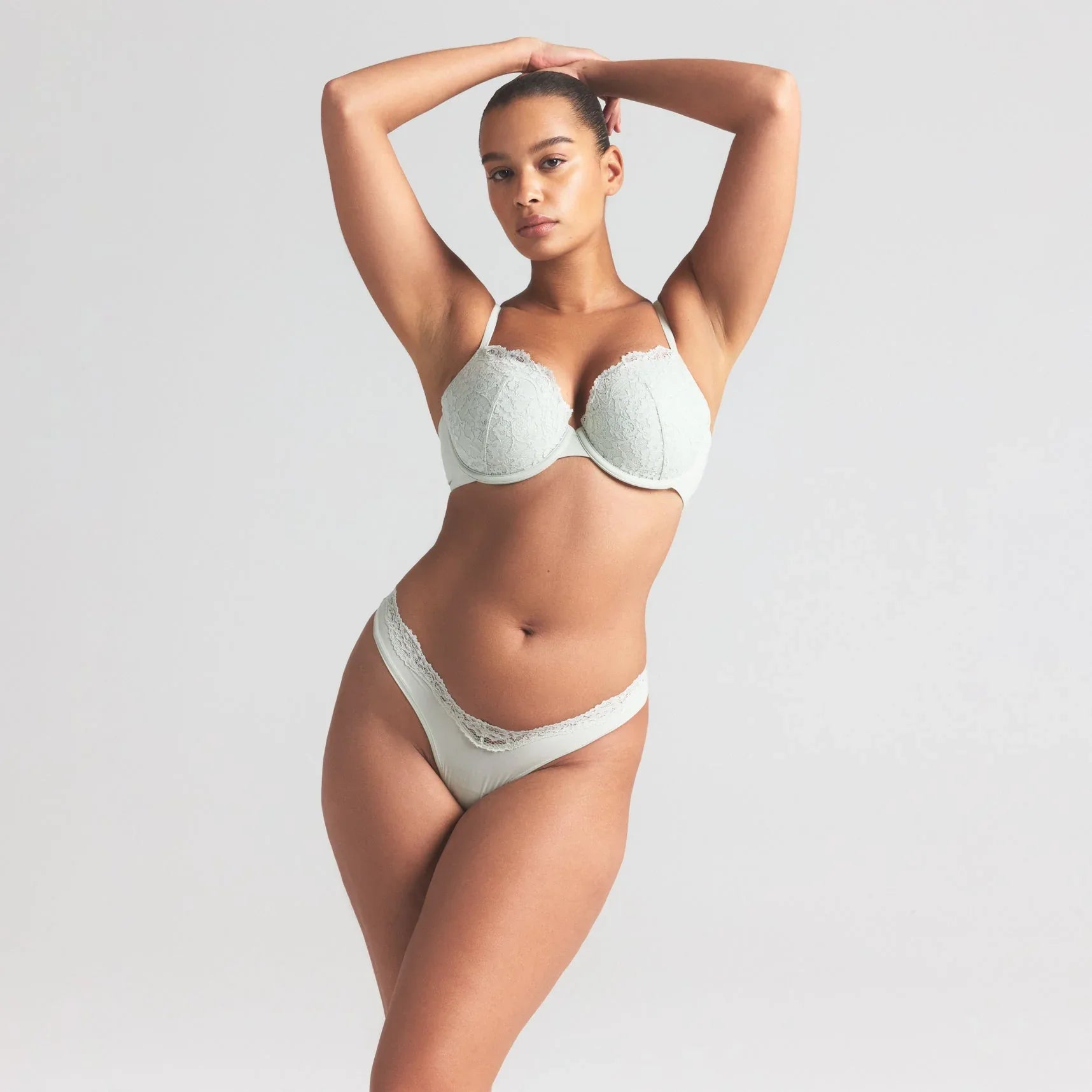 SKIMS FITS EVERYBODY LACE DIPPED THONG | SPEARMINT - İP THONG - My Suti