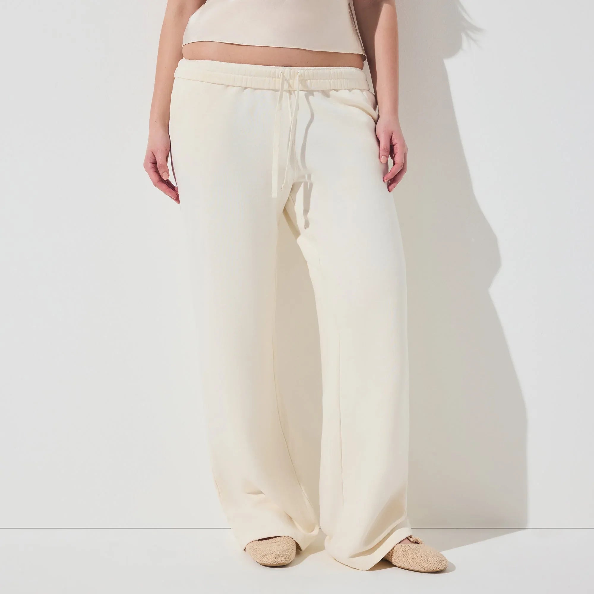 SKIMS FRENCH TERRY STRAIGHT LEG PANT | ECRU - PANTOLON - My Suti