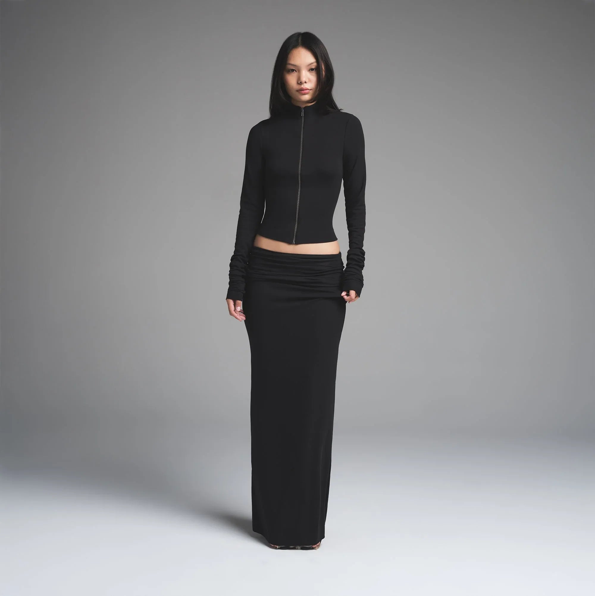 SKIMS CLOUD FOLDOVER SKIRT | ONYX - ETEK - My Suti