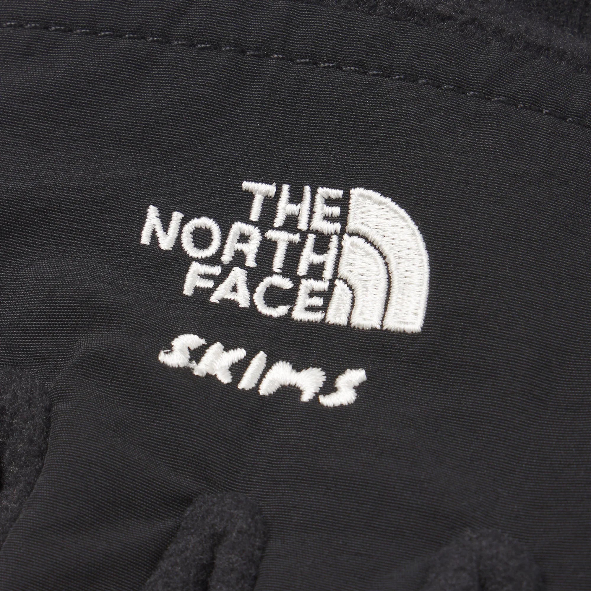 SKIMS THE NORTH FACE X RETRO DENALI FLEECE GLOVES | ONYX - EL GİYİM - My Suti