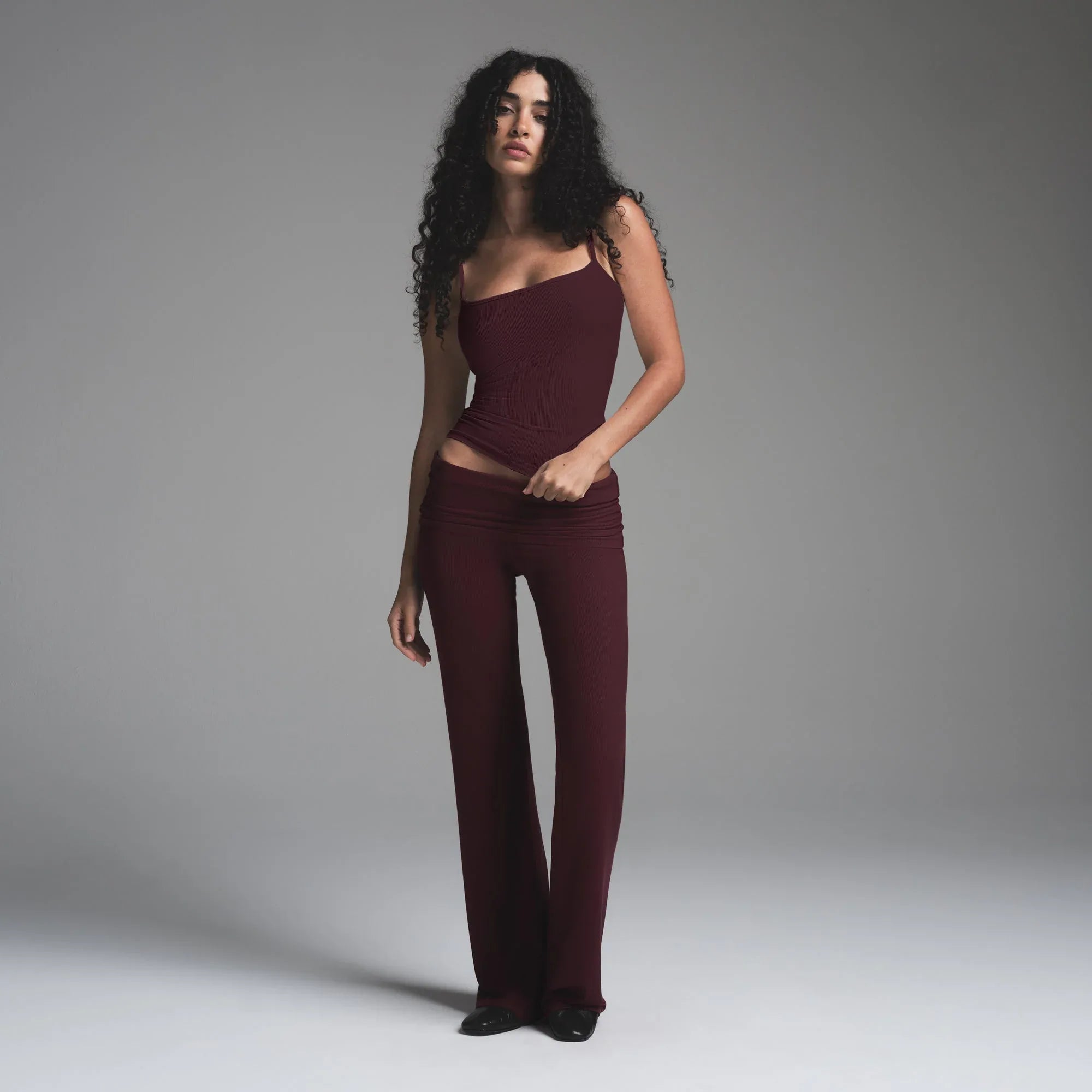 SKIMS SOFT LOUNGE CAMI | BORDEAUX - TİŞÖRT - My Suti