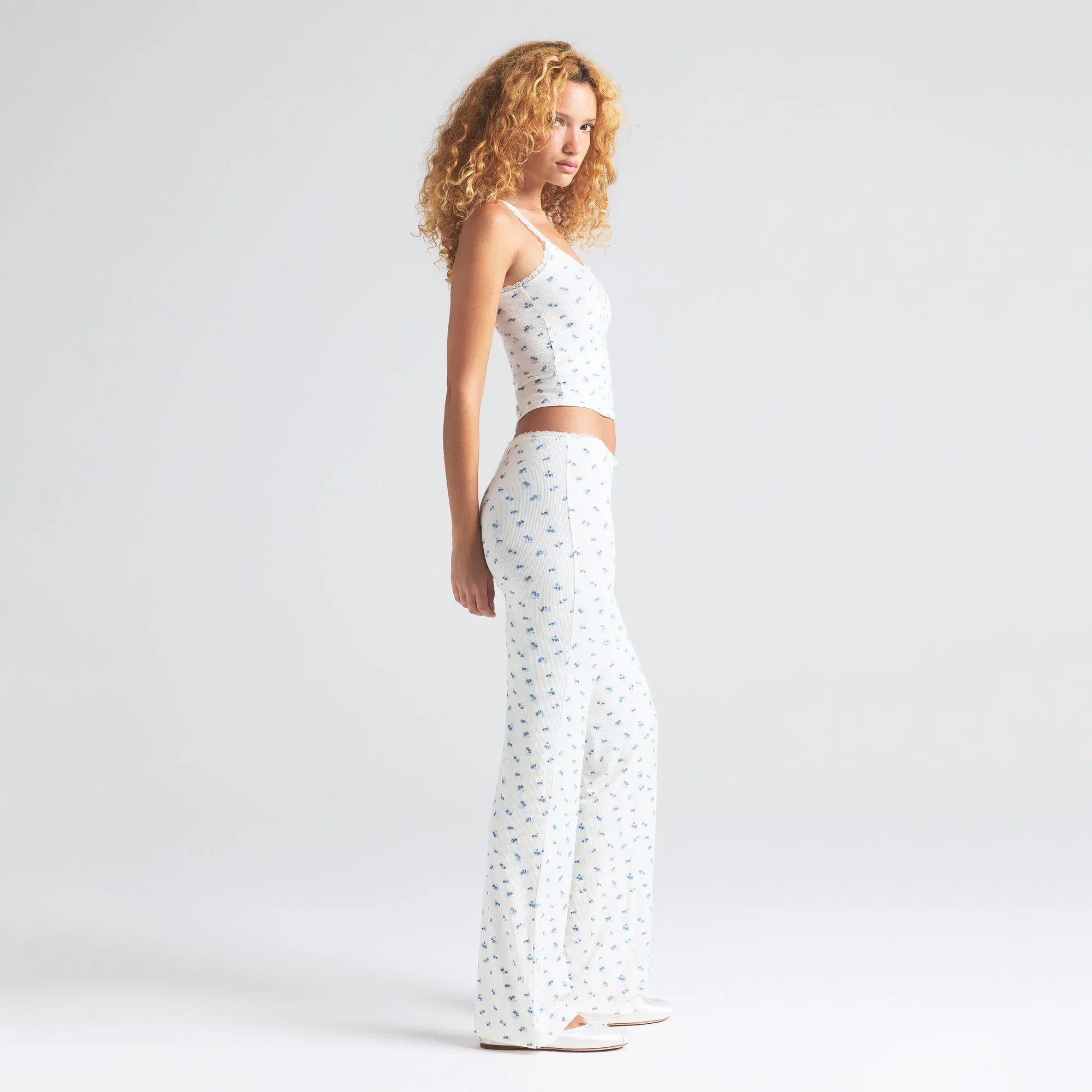 SKIMS SOFT LOUNGE LACE CAMI | BLUE GARDEN PRINT - KAMİZEL - My Suti