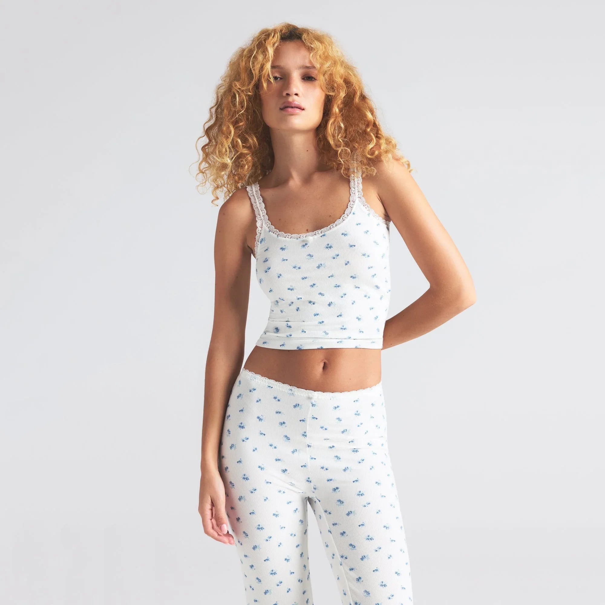 SKIMS SOFT LOUNGE LACE CAMI | BLUE GARDEN PRINT - KAMİZEL - My Suti