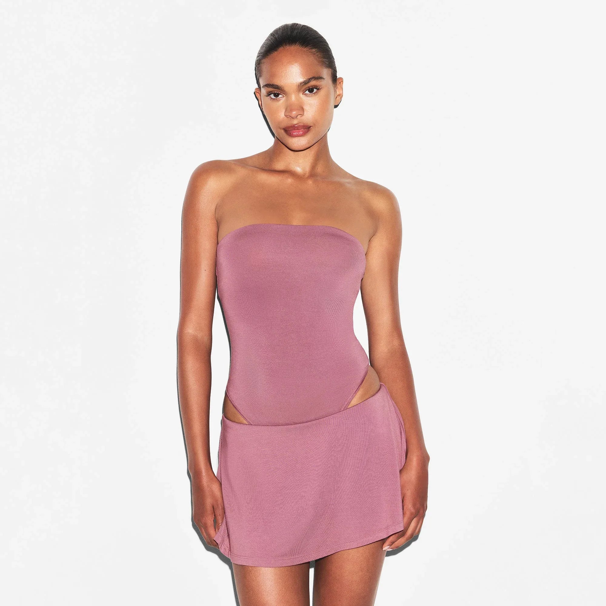 SKIMS SMOOTH LAYERS STRAPLESS BODYSUIT | REDWOOD - BODYSUIT - My Suti