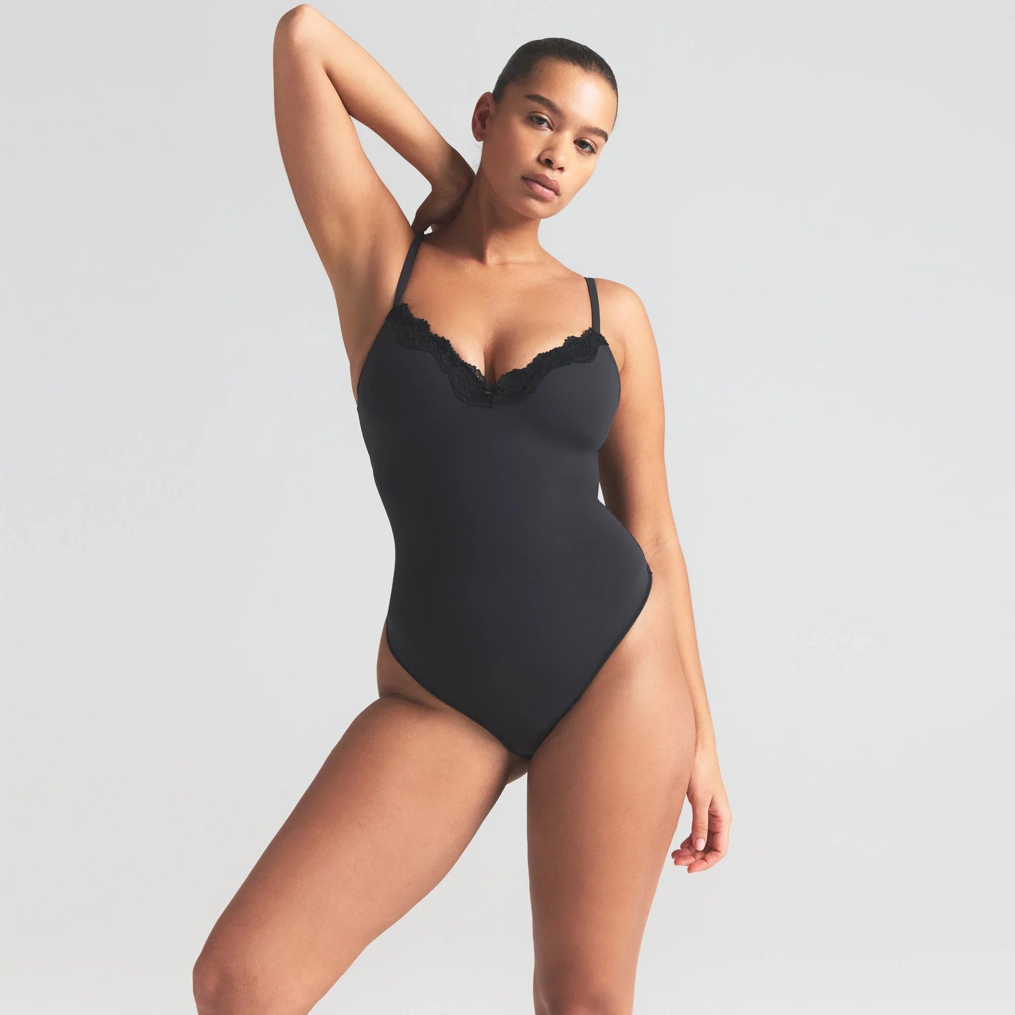 SKIMS FITS EVERYBODY LACE PUSH-UP BODYSUIT | ONYX - BODYSUIT - My Suti
