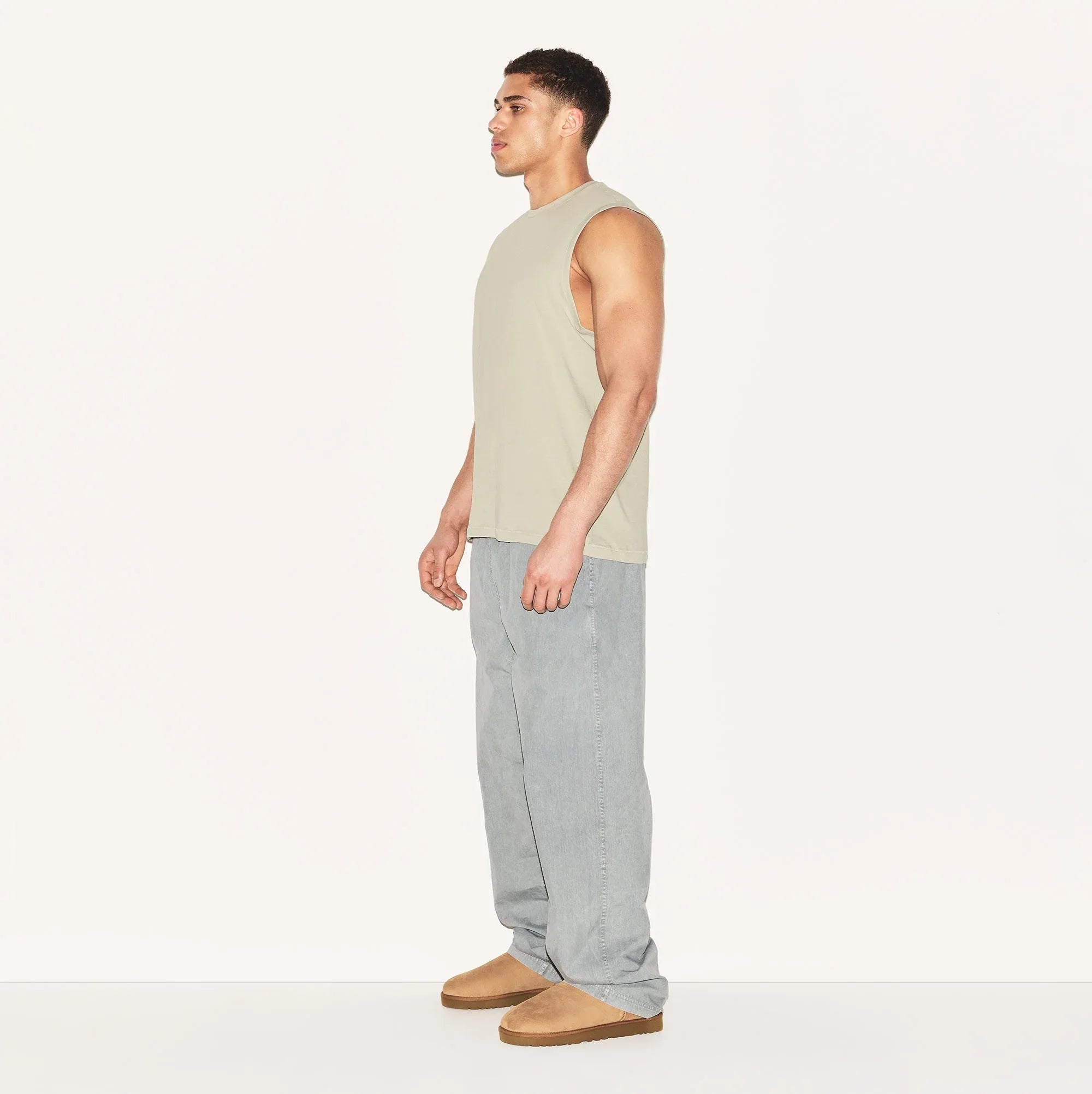 SKIMS COTTON MENS RELAXED SLEEVELESS SHIRT | TALC - GİYİM - My Suti