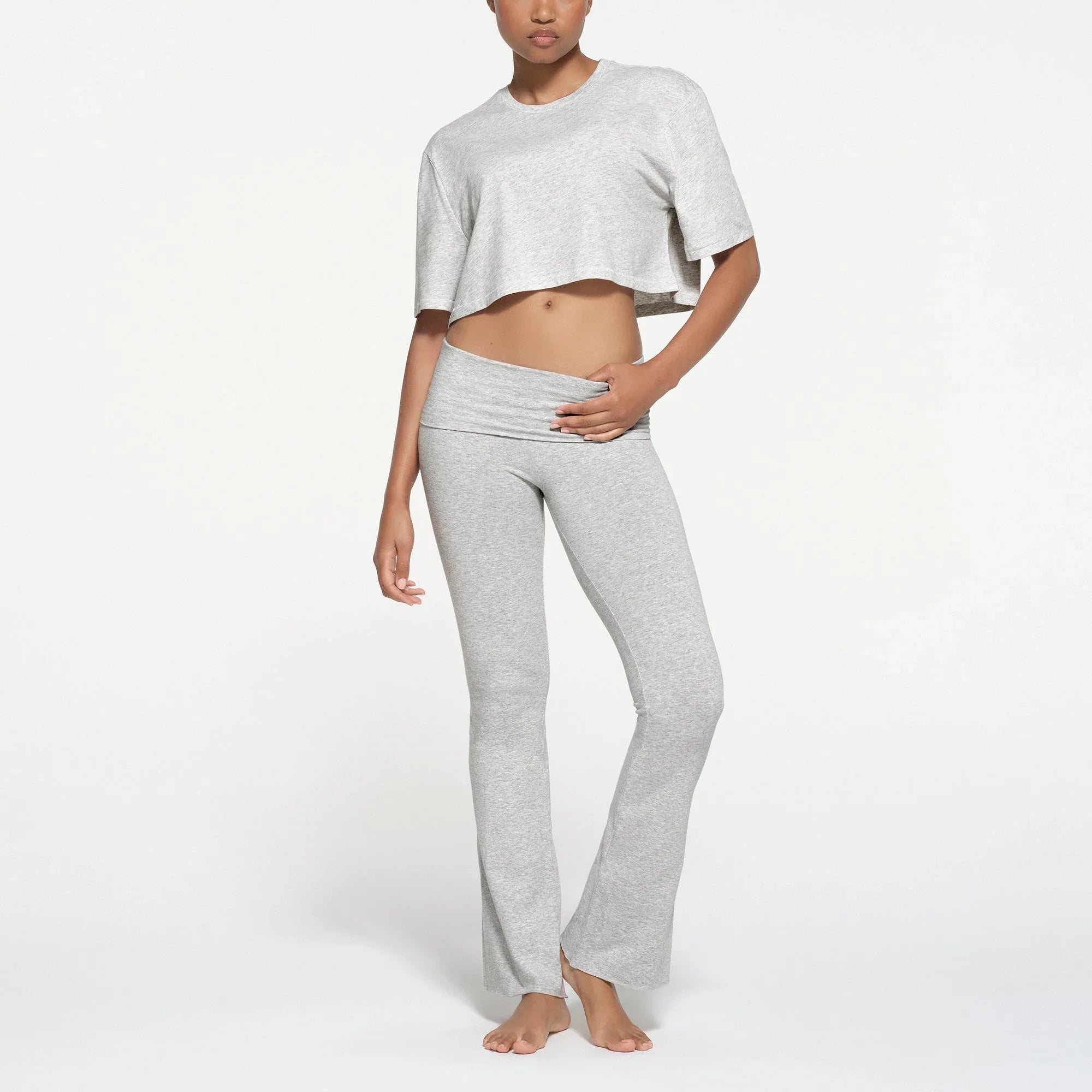 SKIMS RELAXED TEES OVERSIZED CROPPED T-SHIRT | LIGHT HEATHER GREY - TİŞÖRT - My Suti