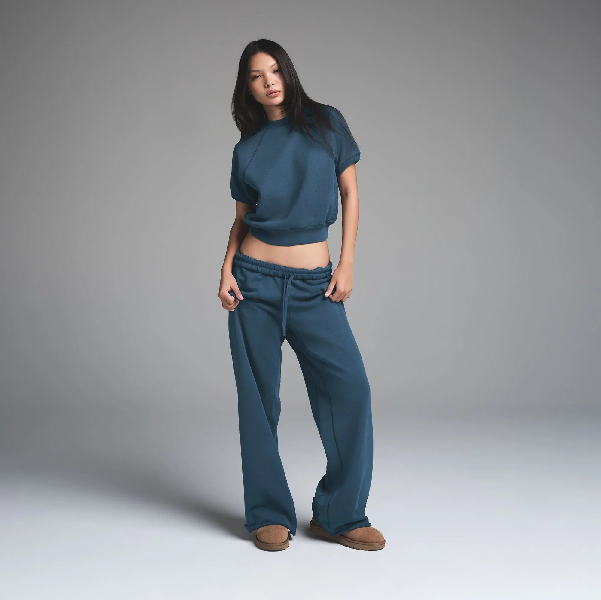 SKIMS FRENCH TERRY RAGLAN SHORT SLEEVE SWEATSHIRT | INDIGO - SWEATSHIRT - My Suti