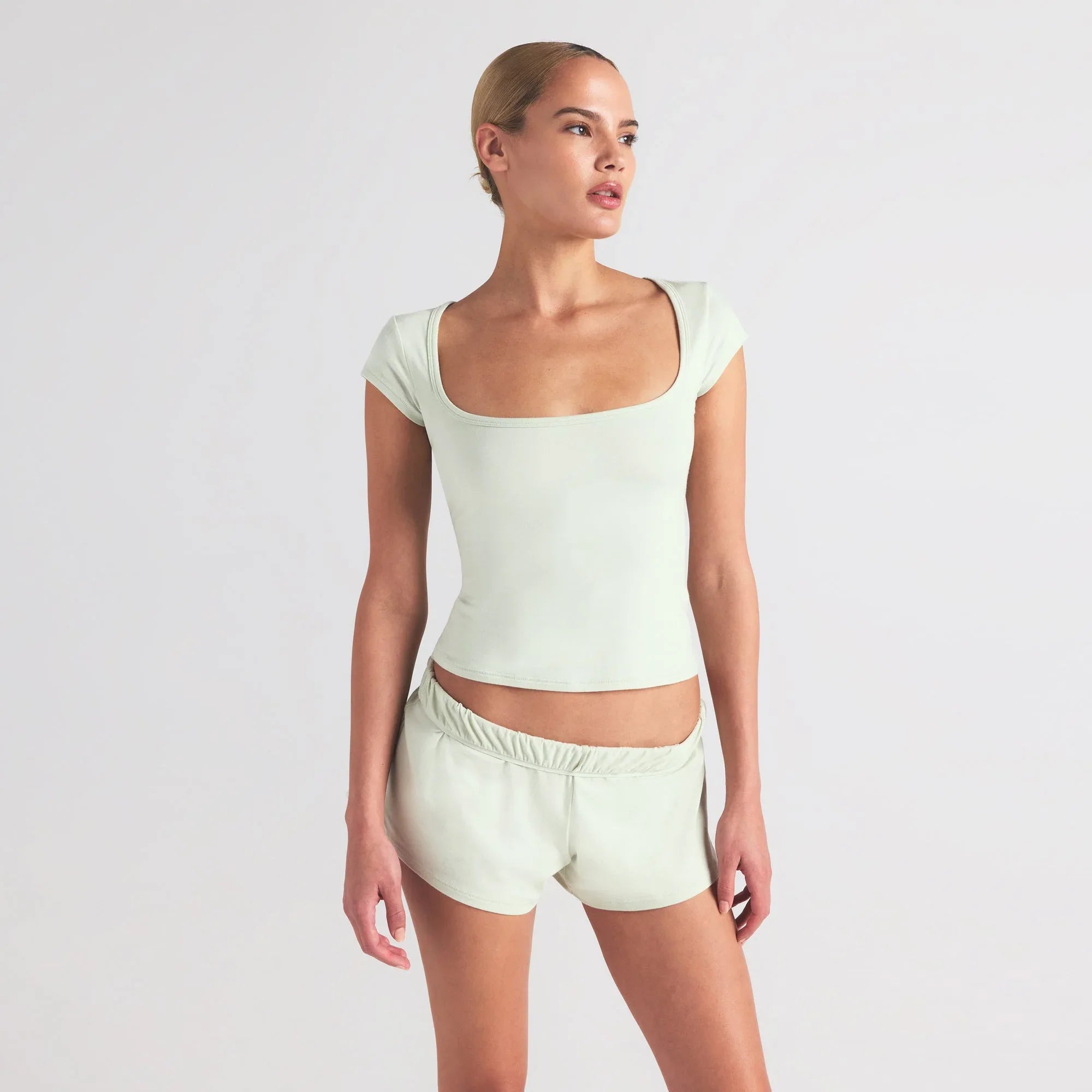 SKIMS COTTON JERSEY SCOOP NECK T-SHIRT | SPEARMINT - TİŞÖRT - My Suti