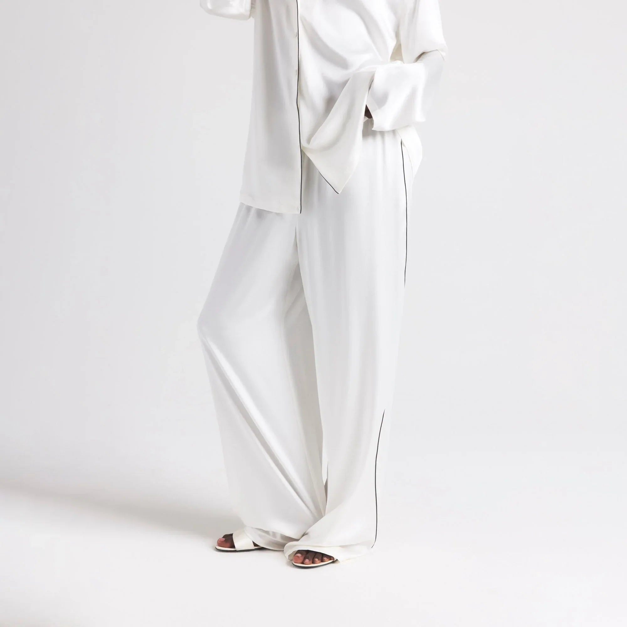 SKIMS SILK LONG SLEEP SET | IVORY - TAKIM - My Suti