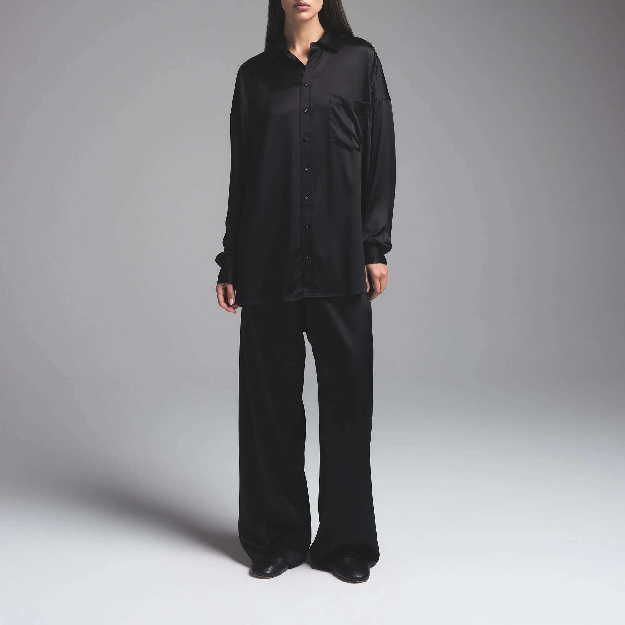 SKIMS SILK OVERSIZED LONG SLEEP SET | ONYX - PİJAMA TAKIMI - My Suti