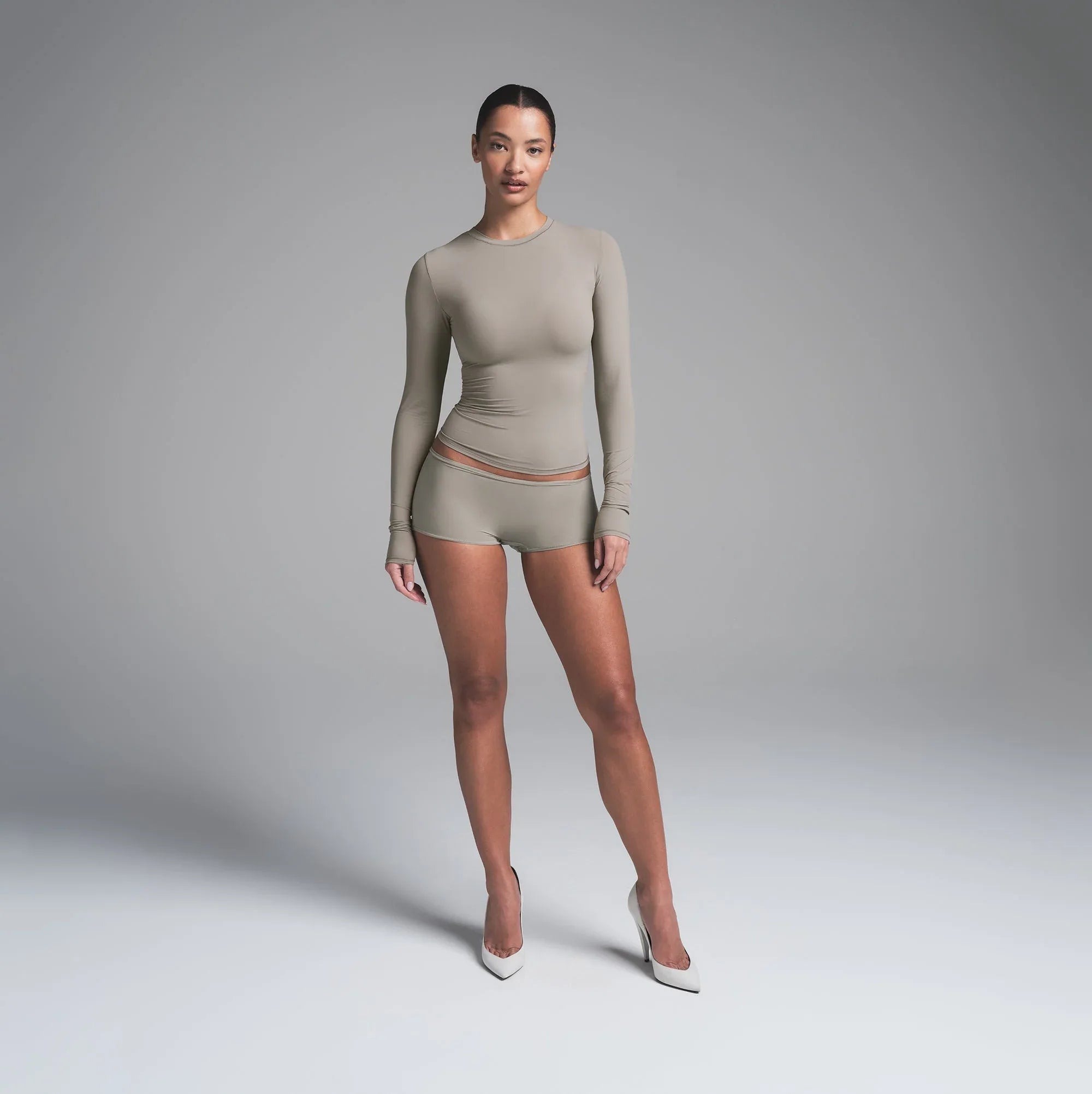 SKIMS FITS EVERYBODY LONG SLEEVE T-SHIRT | SMOKE - TİŞÖRT - My Suti