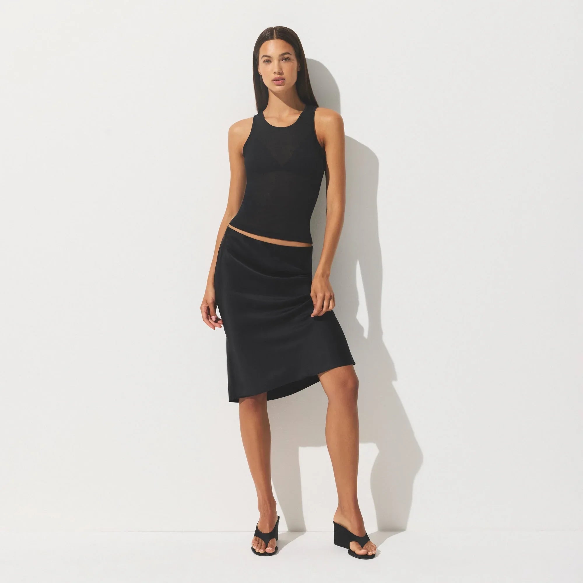 SKIMS SHEER COTTON RIB CREWNECK TANK | SOOT - TİŞÖRT - My Suti