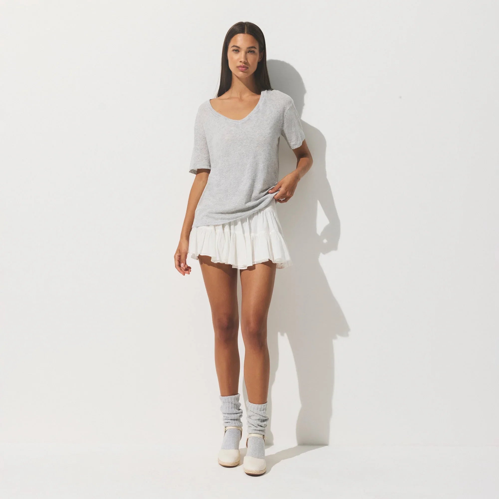 SKIMS SHEER COTTON JERSEY V-NECK T-SHIRT | LIGHT HEATHER GREY - TİŞÖRT - My Suti