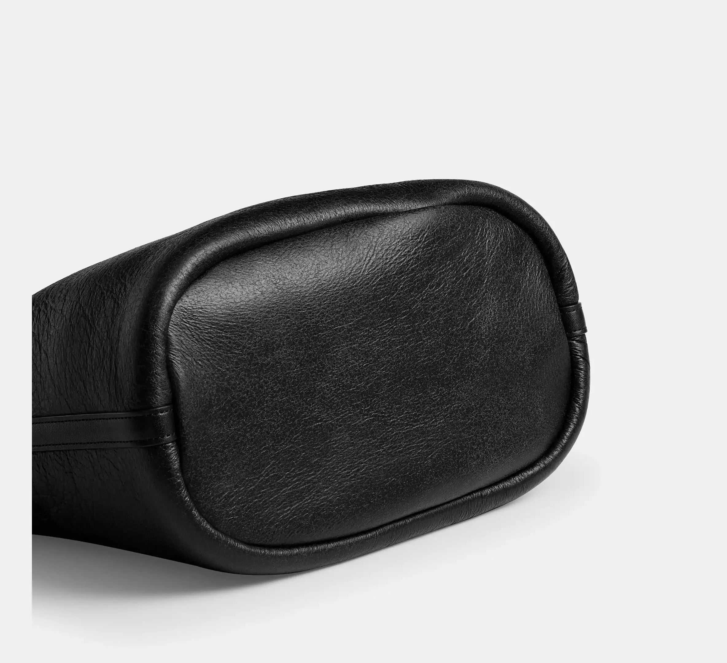 Coach Bleecker Bucket Bag In Shearling - Shearling/Brass/Black Natural - My Suti