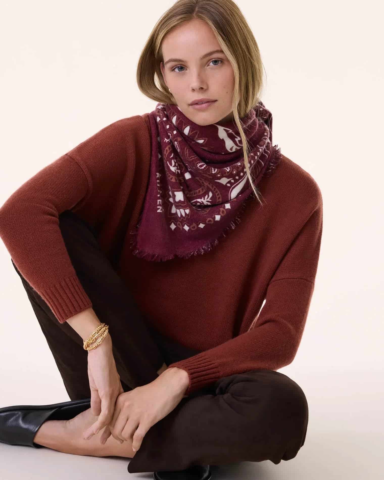 KUJTEN Large Bandana Hachiko Feather Bico Burgundy - Bandana - My Suti