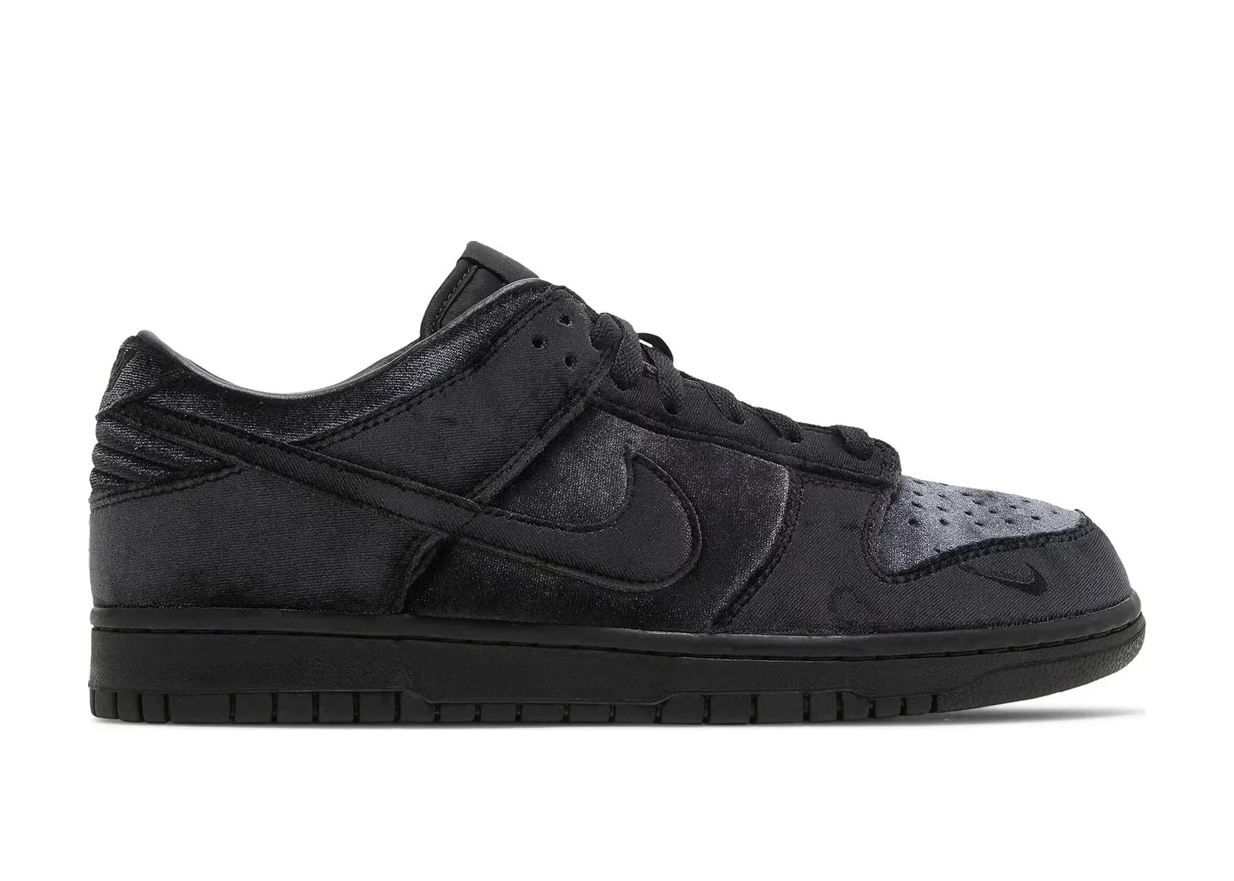 Nike Dunk Low Dover Street Market Triple Black Velvet - My Suti