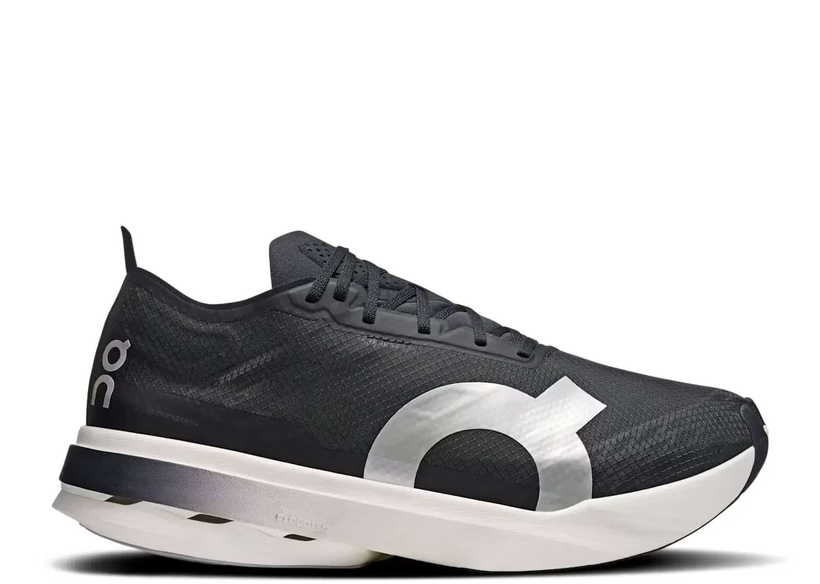 On Running Cloudboom Strike Black White - My Suti