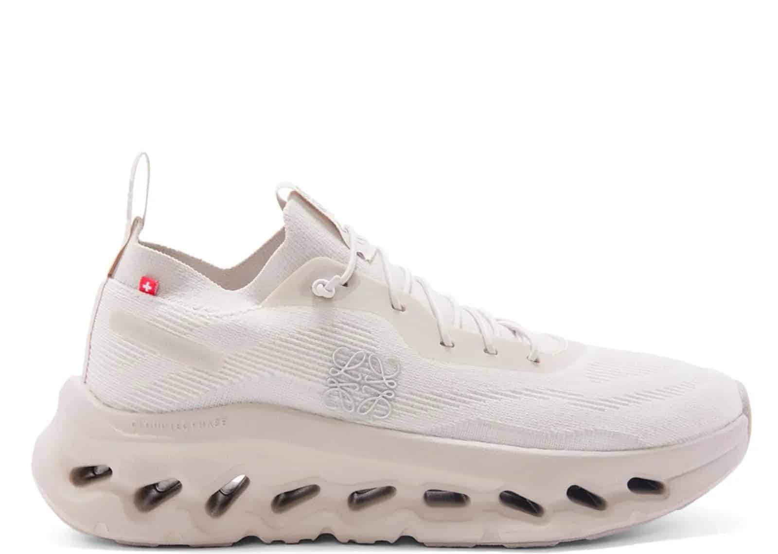 On Running Cloudtilt Loewe Sand - My Suti