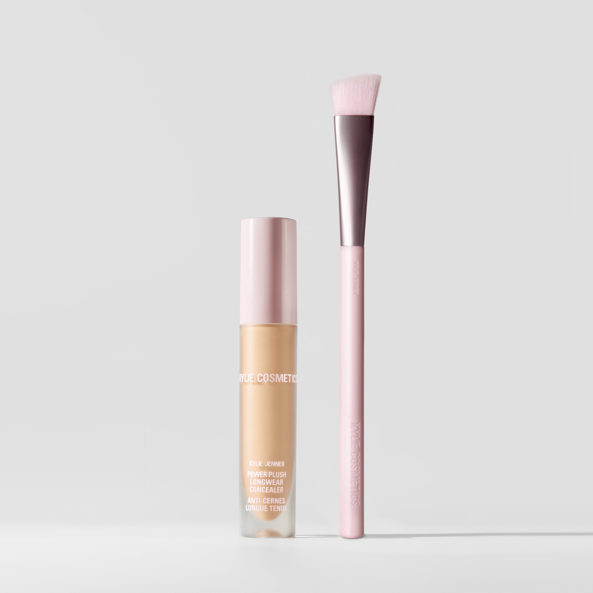 Kylie Power Plush Concealer And Brush Duo - Görsel 1