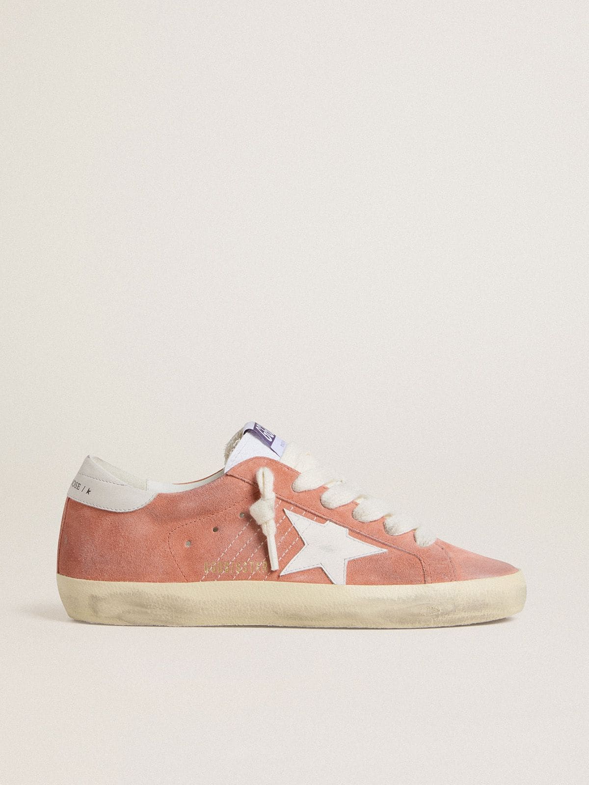 Golden Goose Women’s Super-Star In Coral Suede With White Leather Star And Heel Tab - Görsel 1